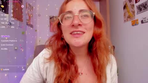 Giggles  online show from 09-30-25, 02:55