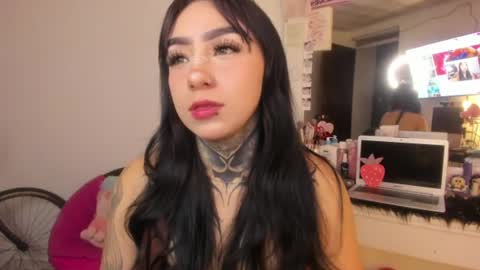 Lindaa maria  online show from 07-01-26, 10:42