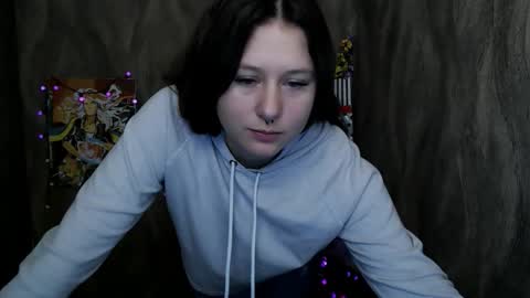 Snapshot of linda_s_ chatting on 11-05-25, 11:10 Linda online show from 11-05-25, 11:10