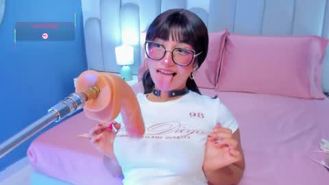 linda_sofi__ online show from 04-30-26, 08:57
