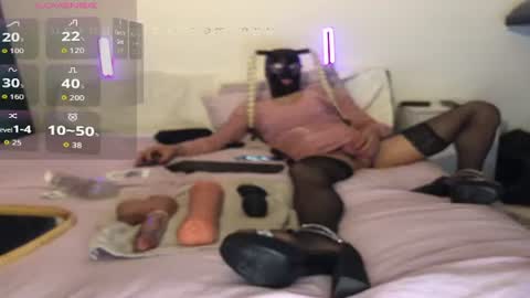 lindafrombehind online show from 04-25-26, 06:27