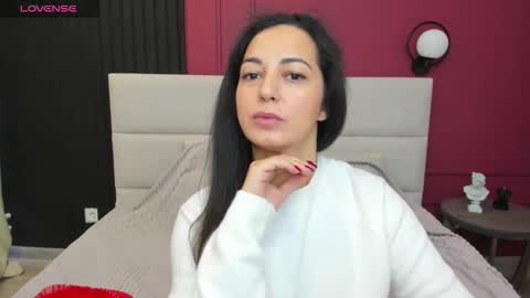 Linda online show from 10-02-25, 01:45