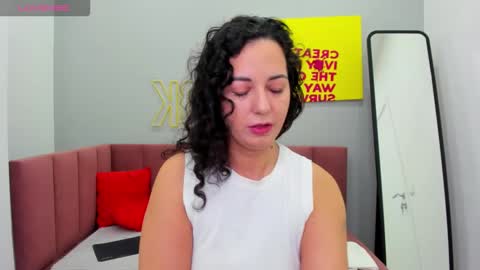 Linda online show from 11-27-25, 01:29