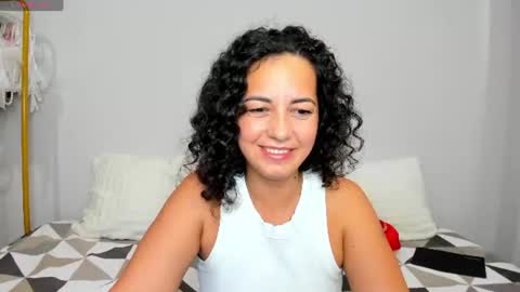 Snapshot of lindainsatiable chatting on 06-29-26, 01:12 Linda online show from 06-29-26, 01:12
