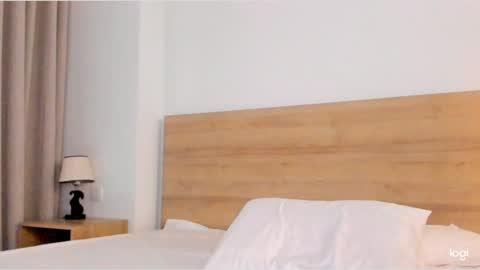 Snapshot of lindamei chatting on 02-26-25, 01:32 lindamei online show from 02-26-25, 01:32