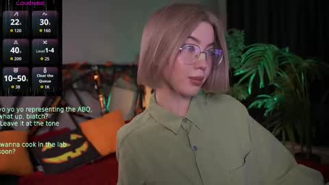 your Linda is back online show from 10-26-25, 04:18