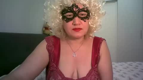LindaXSmile online show from 02-16-25, 10:10