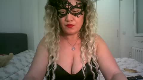 LindaXSmile online show from 03-08-25, 12:22