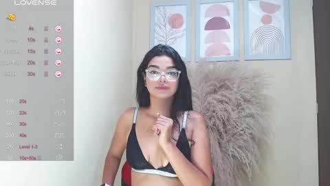Snapshot of lindsay_sweet24 chatting on 01-10-25, 05:47 ana online show from 01-10-25, 05:47