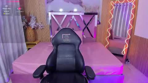 Linda  online show from 06-15-26, 03:09