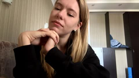 Scarlett online show from 06-01-26, 07:43