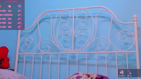 Snapshot of lindseydoll chatting on 03-08-25, 04:56 Lindsey online show from 03-08-25, 04:56