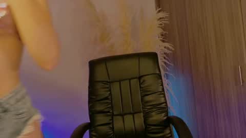 Snapshot of lindseymoss_ chatting on 02-04-26, 02:06 Lindsey Moss online show from 02-04-26, 02:06