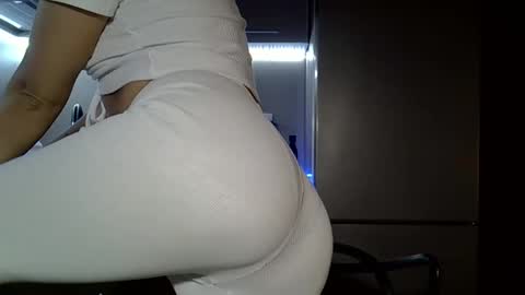 Anna online show from 11-11-25, 04:07