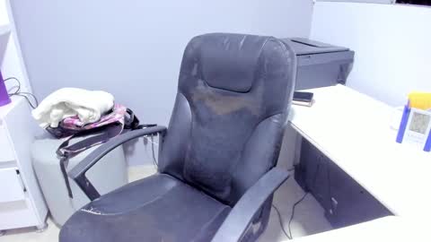 Lindsy online show from 10-15-25, 12:22
