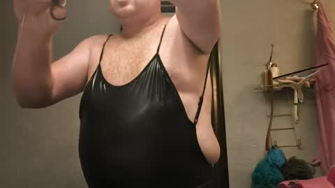 Snapshot of lingerieking11 chatting on 07-06-26, 12:02 lingerieking11 online show from 07-06-26, 12:02
