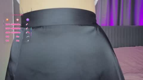 Snapshot of linna4kiss chatting on 10-08-25, 05:16 Linna online show from 10-08-25, 05:16