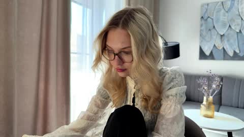 Emma online show from 04-11-26, 11:58