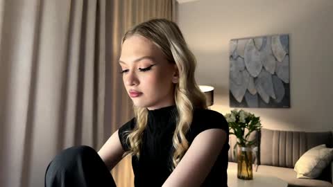 Emma online show from 04-13-26, 05:07