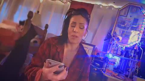 Snapshot of linuxgirlsudosu chatting on 01-09-25, 12:19 linuxgirlsudosu online show from 01-09-25, 12:19