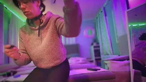 Snapshot of linuxgirlsudosu chatting on 03-09-25, 05:11 linuxgirlsudosu online show from 03-09-25, 05:11