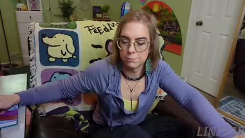 Snapshot of linzy19 chatting on 02-11-25, 02:57 Linzy19 online show from 02-11-25, 02:57