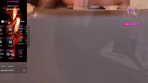 Snapshot of lion7angel chatting on 10-22-25, 05:56 EllaX online show from 10-22-25, 05:56