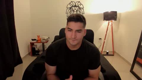 Snapshot of lionn_kingg chatting on 01-14-26, 01:11 Lion online show from 01-14-26, 01:11