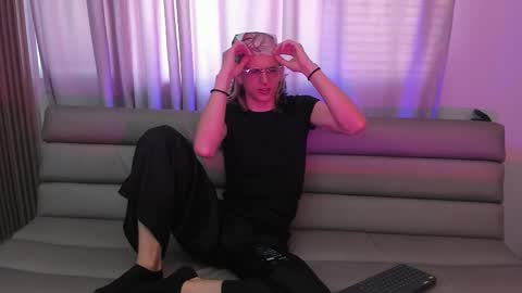 Lior evan online show from 11-12-25, 11:43