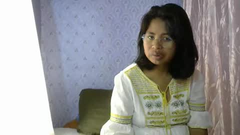 Snapshot of liora_selenex chatting on 12-18-25, 05:46 Liora selenex online show from 12-18-25, 05:46