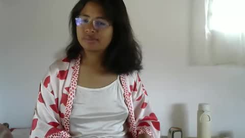 Snapshot of liora_selenex chatting on 02-01-26, 05:17 Liora selenex online show from 02-01-26, 05:17