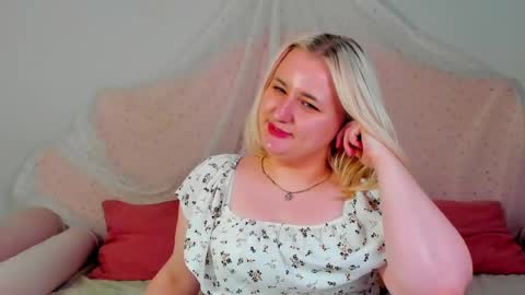 LioraArdyn online show from 04-23-26, 12:29