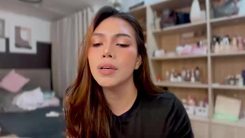 Snapshot of lioraeofophirxx chatting on 11-15-25, 09:17 Liora of Ophir online show from 11-15-25, 09:17