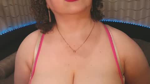 LIpsAddiction online show from 02-17-25, 01:42