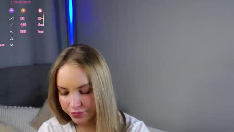 Snapshot of lipswithsmileonthem chatting on 02-07-26, 01:09 Amelia online show from 02-07-26, 01:09