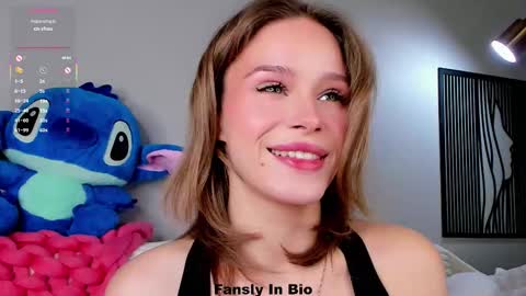 Snapshot of lipswithsweetonthem chatting on 10-14-25, 01:28 Lina online show from 10-14-25, 01:28