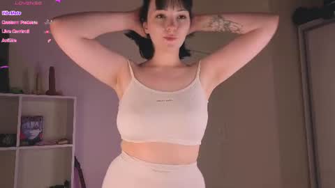 lirara online show from 06-17-26, 02:29