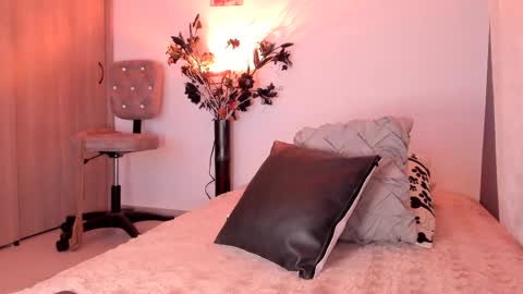 liry online show from 11-13-25, 03:49