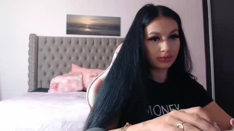 Snapshot of lisa104739 chatting on 11-14-25, 09:02 Lisa online show from 11-14-25, 09:02