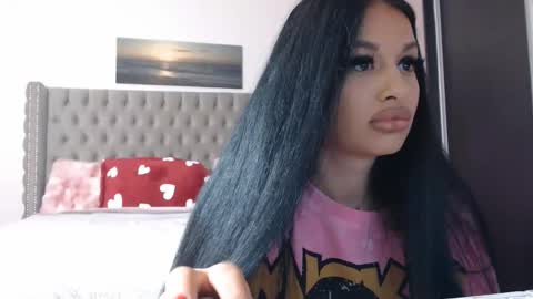 Snapshot of lisa104739 chatting on 01-10-26, 09:30 Lisa online show from 01-10-26, 09:30