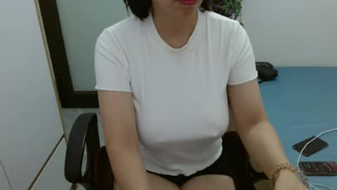 Snapshot of lisa_1011 chatting on 07-19-26, 11:36 lisa_1011 online show from 07-19-26, 11:36
