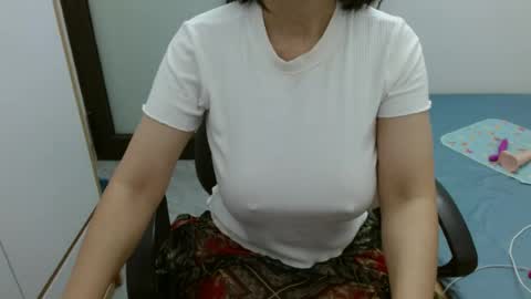 Snapshot of lisa_1011 chatting on 07-20-26, 11:18 lisa_1011 online show from 07-20-26, 11:18