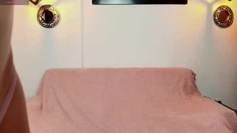 Snapshot of lisa__cute__ chatting on 10-12-25, 01:54 Lisa and Andru online show from 10-12-25, 01:54