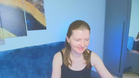 Lisa online show from 04-04-26, 02:21