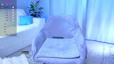 Snapshot of lisa_art chatting on 01-27-25, 07:56 WelcomeToy control LushDomi 8 min 444tks online show from 01-27-25, 07:56