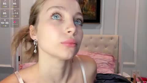 Snapshot of lisa_babymetal chatting on 12-03-25, 04:31 Lisa online show from 12-03-25, 04:31