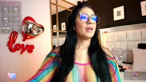 Snapshot of lisa_casper chatting on 02-20-25, 01:30 Lisa online show from 02-20-25, 01:30