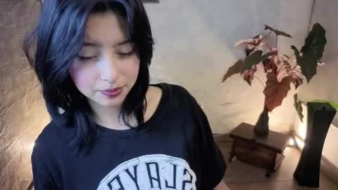 Snapshot of lisa_dolly_nyx chatting on 05-01-26, 07:18 lisa dolly nyx online show from 05-01-26, 07:18