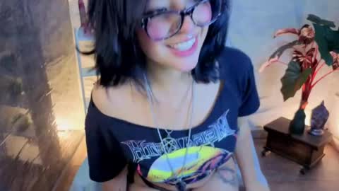 Snapshot of lisa_dolly_nyx chatting on 05-12-26, 04:37 lisa dolly nyx online show from 05-12-26, 04:37