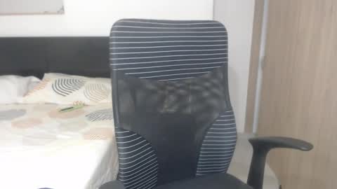 Snapshot of lisa_g07 chatting on 02-01-25, 11:06 Lisa Santos online show from 02-01-25, 11:06